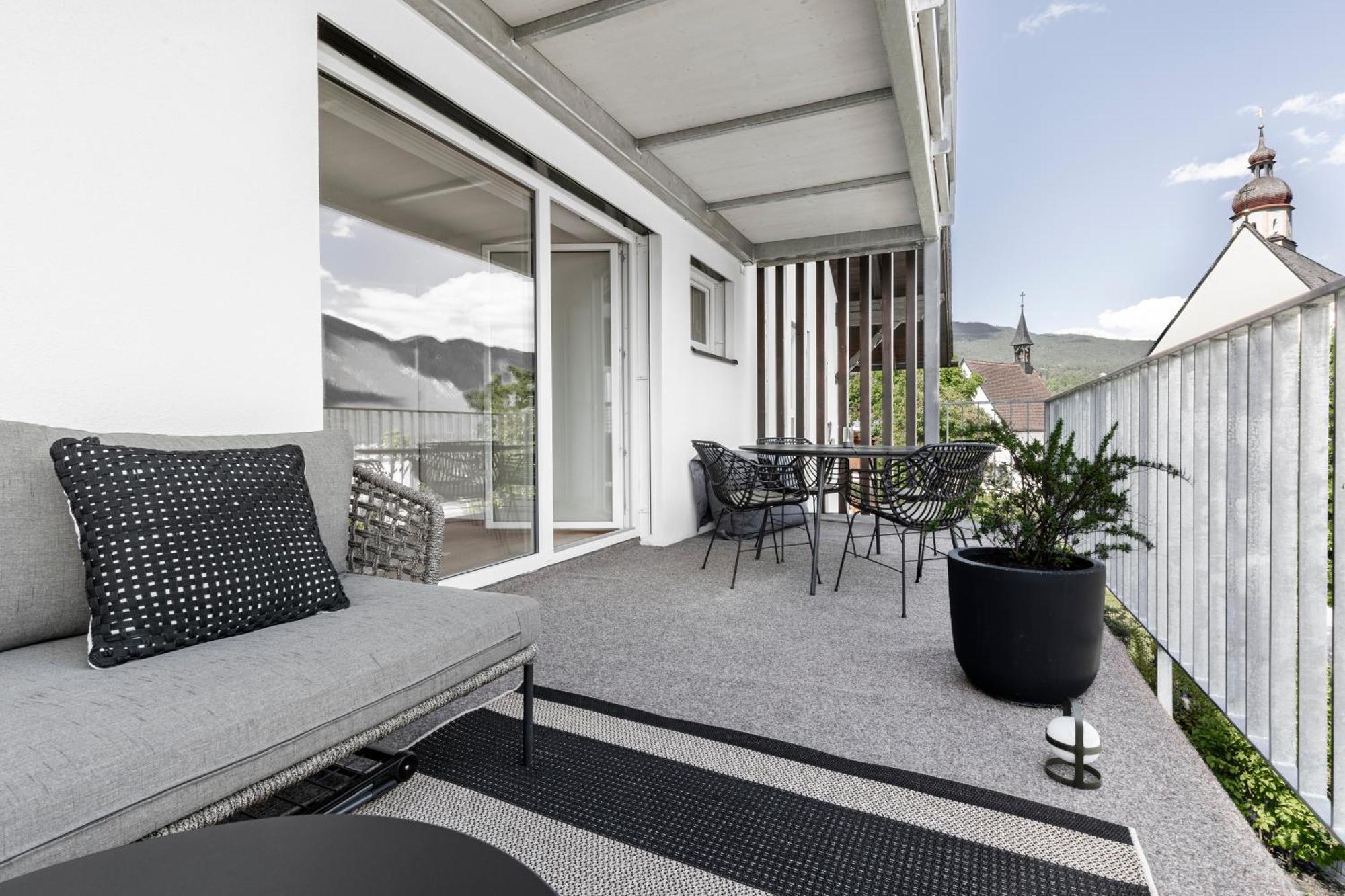 Kiechls Homebase - Adults Only Tarrenz Bilik gambar